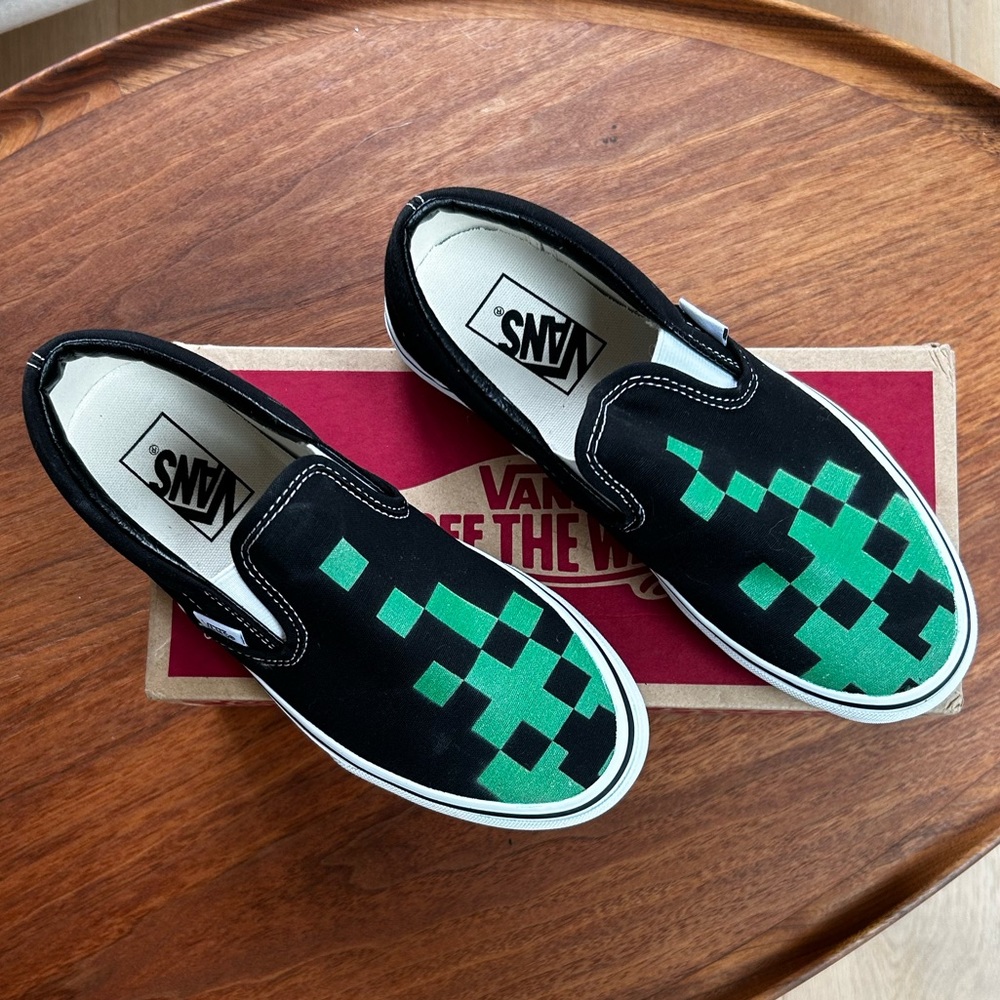 MINECRAFT VANS Rare employee only edition 7.5